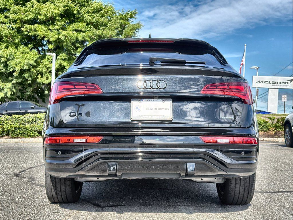 Used 2024 Audi Q5 2.0T Premium Plus w/ Premium Plus Package AWD/4WD image 13