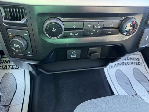 Used 2023 Ford F150 XLT image 24