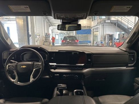 Used 2024 Chevrolet Silverado 1500 LTZ w/ Z71 Off-Road Package image 16