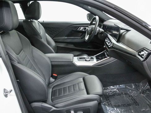 Used 2023 BMW 230i Coupe w/ Convenience Package image 18