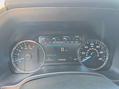 Used 2020 Ford F150 Lariat w/ Equipment Group 502A Luxury AWD/4WD image 30