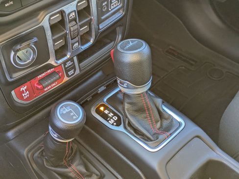 Used 2023 Jeep Gladiator Rubicon w/ Trailer Tow Package image 20