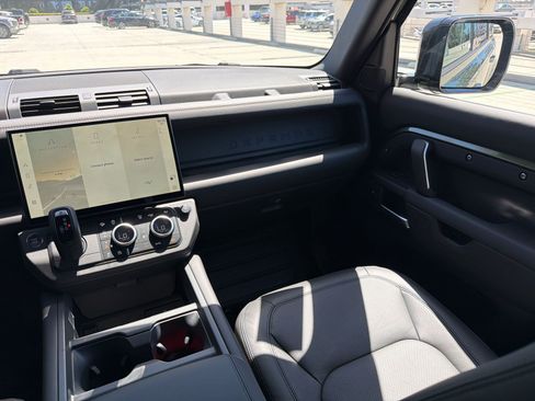 New 2026 Land Rover Defender 110 S AWD/4WD image 30