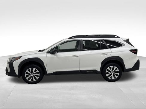 Certified 2024 Subaru Outback Premium w/ Popular Package #1 AWD/4WD image 3