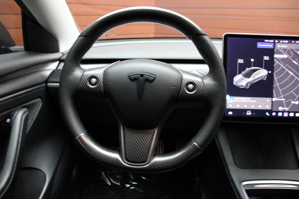 Used 2021 Tesla Model 3 Standard Range Plus RWD image 16