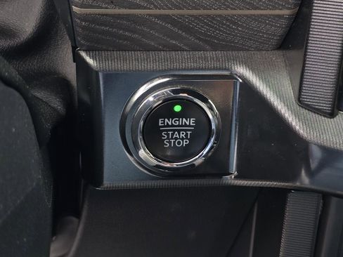 Used 2021 Ford F150 Platinum w/ Equipment Group 701A High AWD/4WD image 22