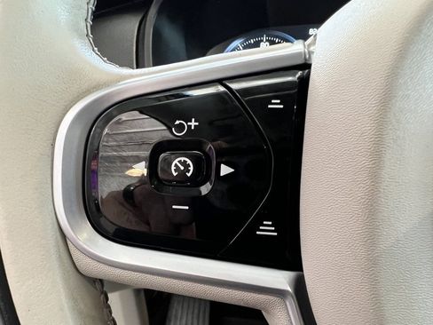 Used 2021 Volvo XC90 T6 Inscription w/ Advanced Package image 25