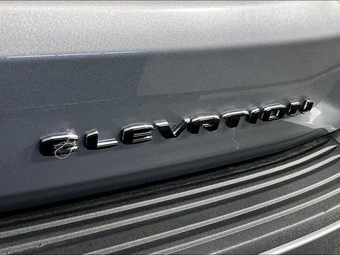 Certified 2025 GMC Yukon Elevation w/ LPO, Yukon Black Package AWD/4WD image 23