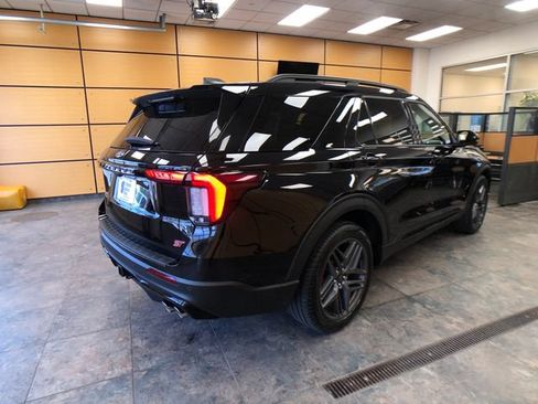 Used 2025 Ford Explorer ST w/ Sun And Sound Package AWD/4WD image 7