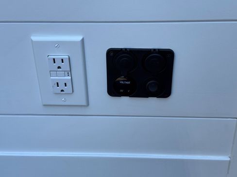 Used 2023 Mercedes-Benz Sprinter 2500 image 56