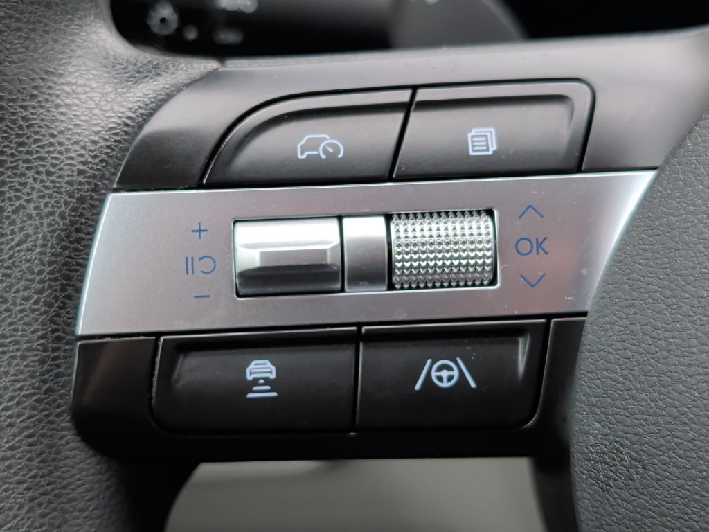 Used 2025 Hyundai Tucson SEL AWD/4WD image 12