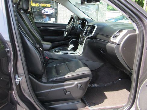 Used 2018 Jeep Grand Cherokee Summit w/ Platinum Series Group AWD/4WD image 12