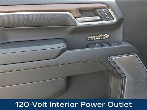 Used 2024 Chevrolet Silverado 1500 High Country w/ High Country Premium Package image 23