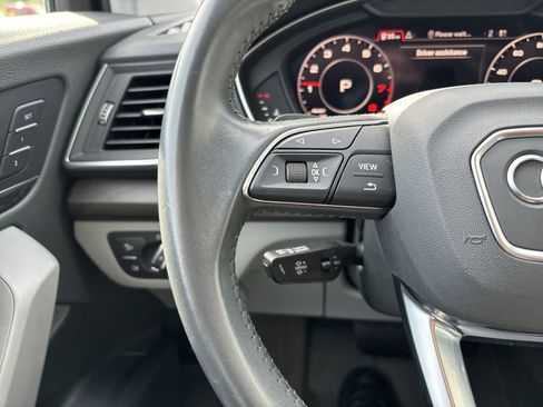 Used 2020 Audi Q5 Prestige w/ Prestige Package image 10