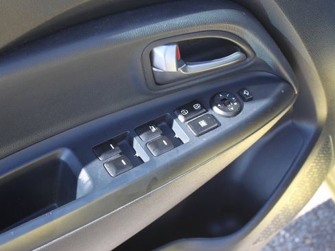 Used 2016 Kia Rio SX image 9