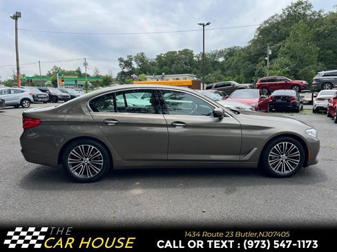 Used 2017 BMW 530i xDrive image 11