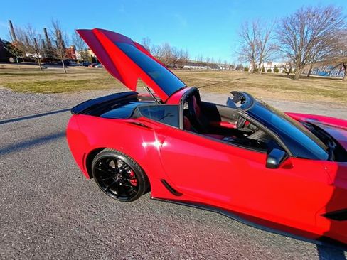 Used 2017 Chevrolet Corvette Grand Sport image 18