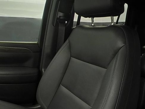 Certified 2023 Chevrolet Tahoe Z71 w/ Luxury Package AWD/4WD image 9