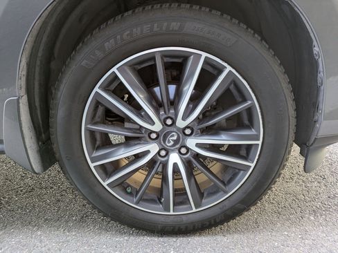 Used 2017 INFINITI QX60 Luxe w/ Deluxe Technology Package AWD/4WD image 32
