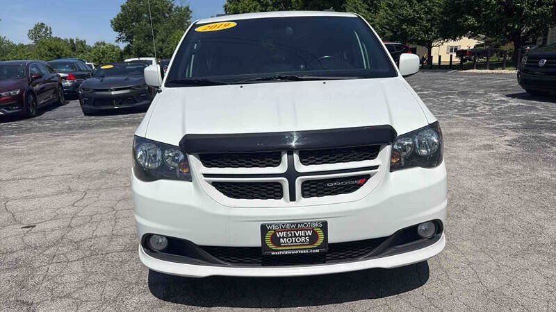 Used 2019 Dodge Grand Caravan GT FWD image 3