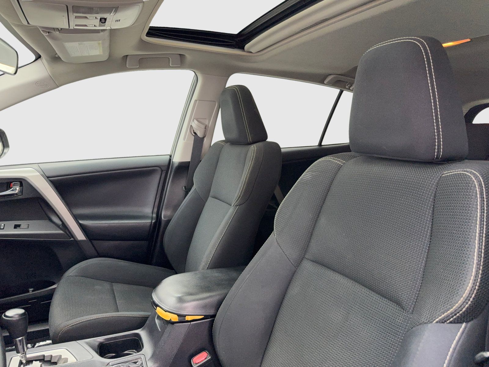Used 2017 Toyota RAV4 XLE w/ Plus Special Value Package AWD/4WD image 15