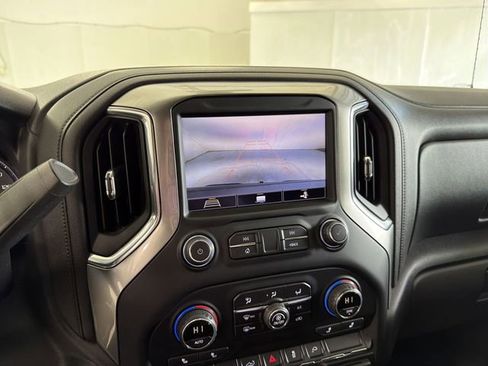 Used 2020 Chevrolet Silverado 1500 LT Trail Boss image 24