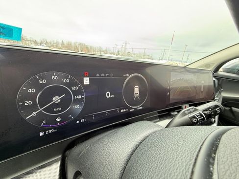 Used 2024 Kia Sportage SX image 30