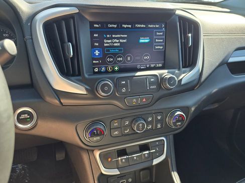 Used 2024 GMC Terrain SLT AWD/4WD image 26