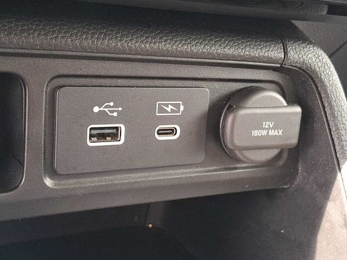 Used 2023 Honda Pilot Touring image 22