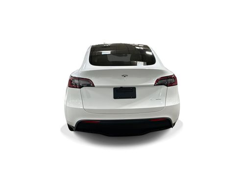 Certified 2023 Tesla Model Y Long Range AWD/4WD image 5