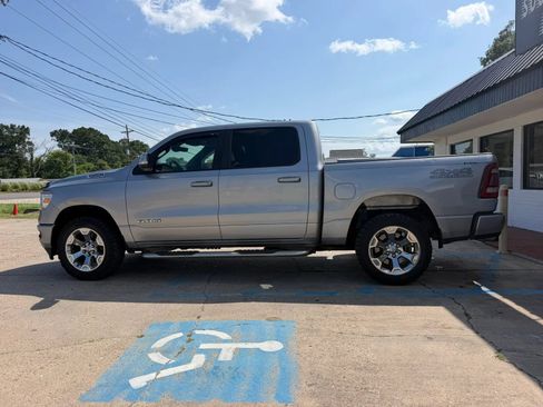 Used 2020 RAM 1500 Big Horn AWD/4WD image 5