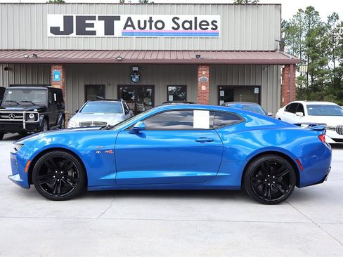 Used 2016 Chevrolet Camaro SS RWD image 4