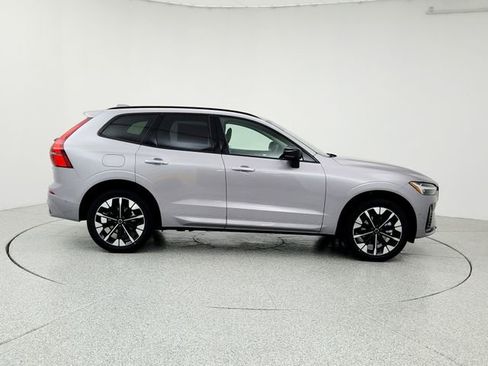 New 2026 Volvo XC60 B5 Plus w/ Protection Package Premier image 4