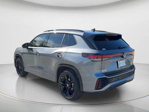 New 2026 Volkswagen Tiguan SE R-Line FWD image 3