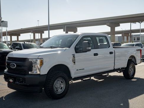 Used 2018 Ford F250 XL w/ Power Equipment Group image 20
