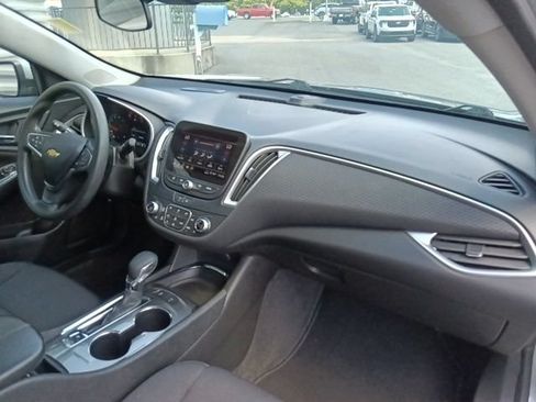 Used 2024 Chevrolet Malibu LT FWD image 32