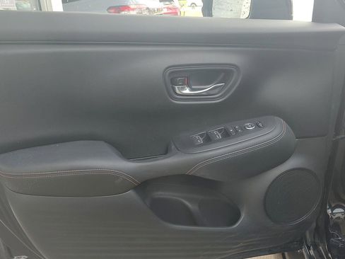 Used 2024 Honda HR-V Sport image 18