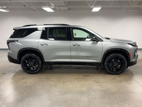 New 2026 Chevrolet Traverse RS image 6