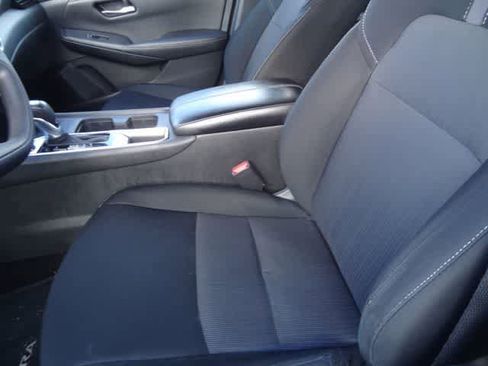 Used 2024 Nissan Sentra SV image 5