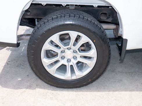 Used 2021 Chevrolet Silverado 1500 LT RWD image 37
