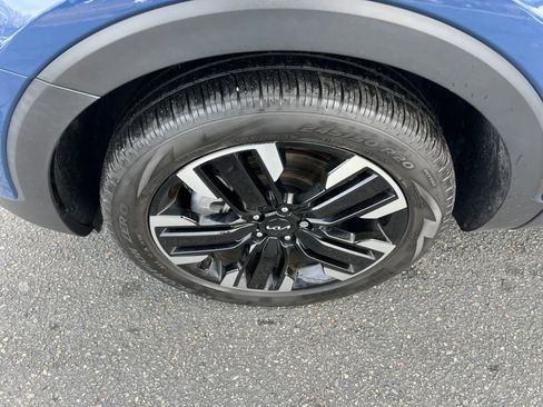 Certified 2024 Kia Telluride SX image 10