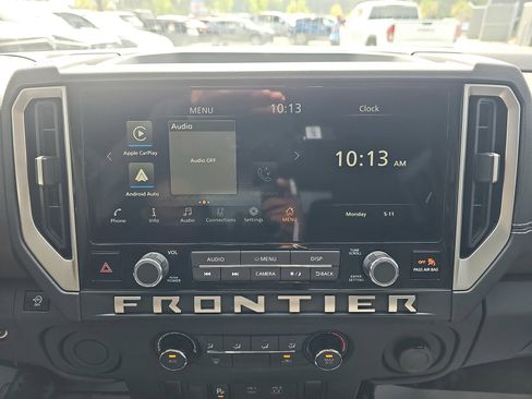 Used 2025 Nissan Frontier SV RWD image 22