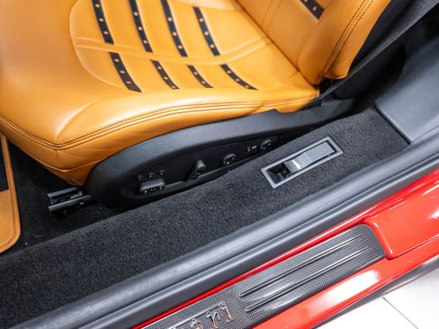 Used 2016 Ferrari 488 GTB RWD image 10
