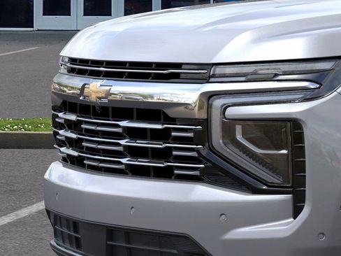 New 2026 Chevrolet Suburban Premier image 15