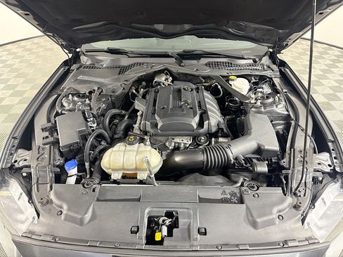 Used 2020 Ford Mustang Convertible image 37