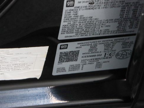 Used 2024 GMC Sierra 1500 AT4 w/ Technology Package AWD/4WD image 37