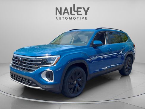 Used 2025 Volkswagen Atlas SE image 1