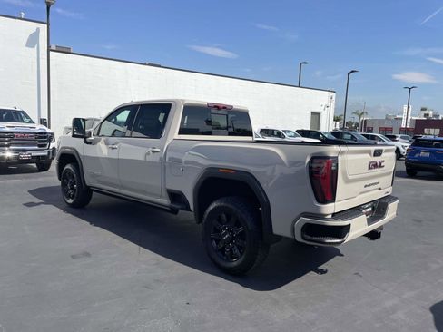 New 2026 GMC Sierra 2500 AT4 w/ AT4 Premium Plus Package image 4