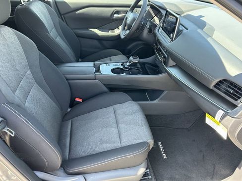 New 2026 Nissan Rogue SV image 9