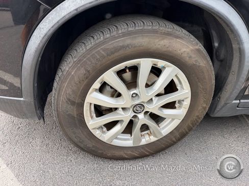 Used 2020 Nissan Rogue SV image 6